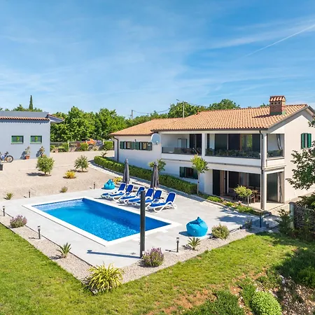 Amore Villa Trgetari