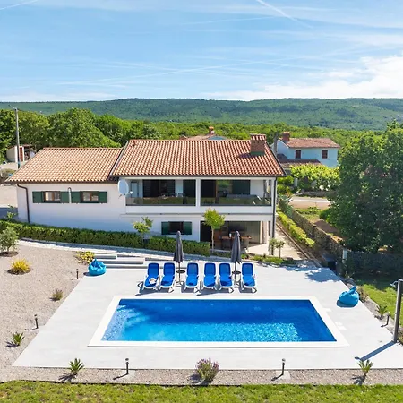 Amore Villa *