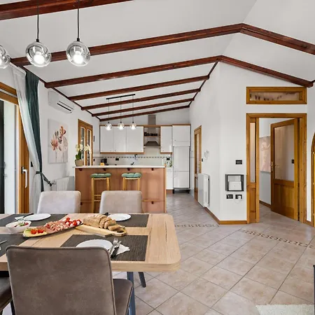Amore Villa Trgetari